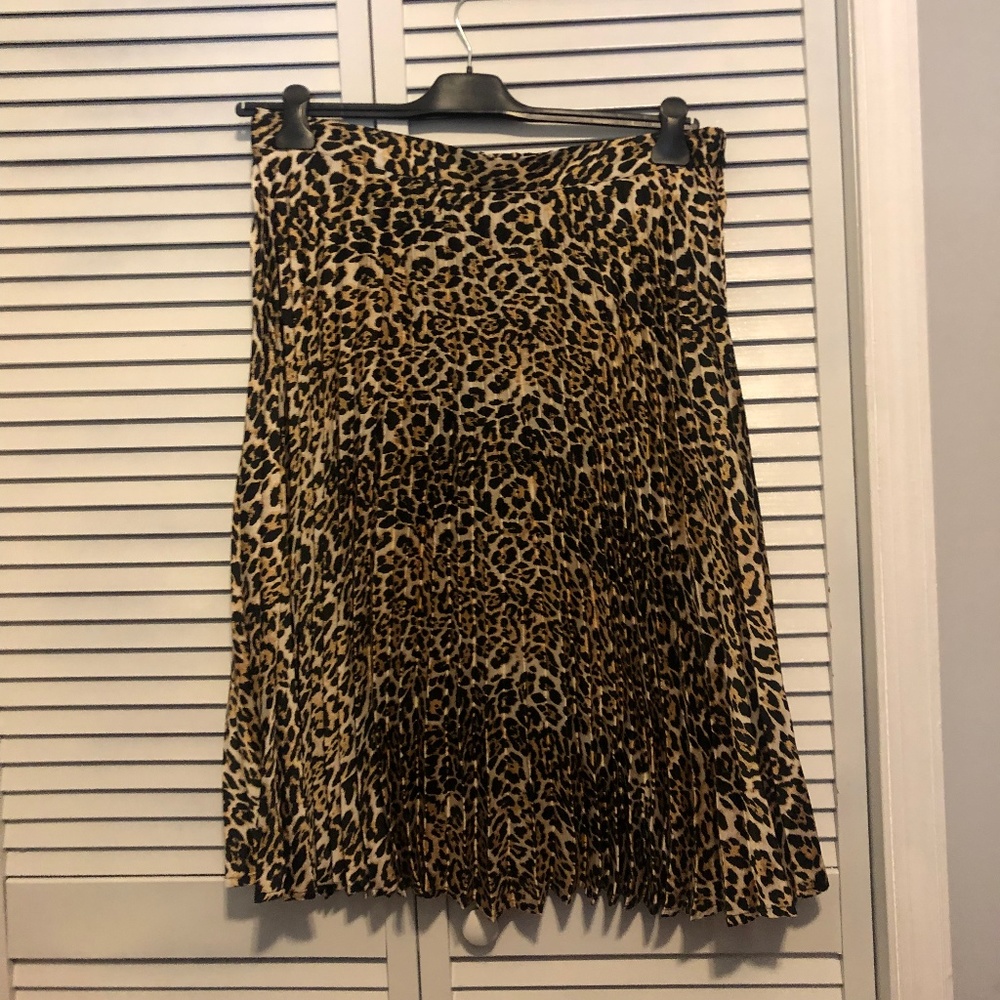 Ellos Size 18 Leopard Pleat Skirt